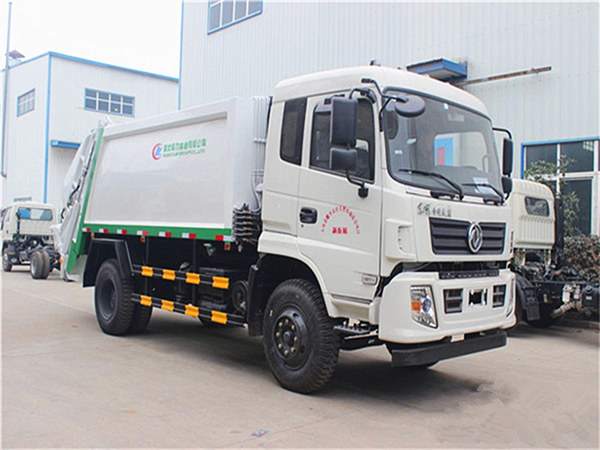 國(guó)五東風(fēng)D913或153壓縮式垃圾車