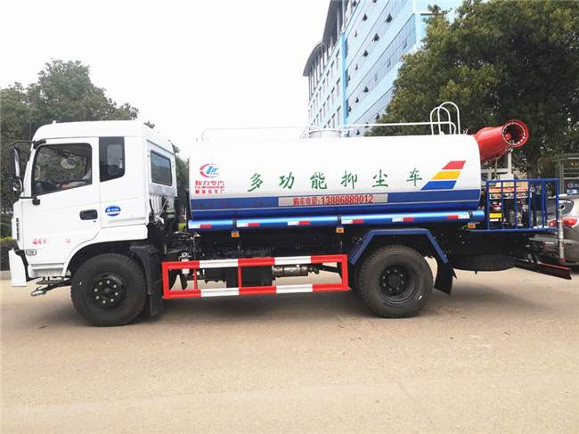 東風(fēng)專底12噸霧炮車