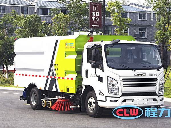 江鈴凱銳8方洗掃車