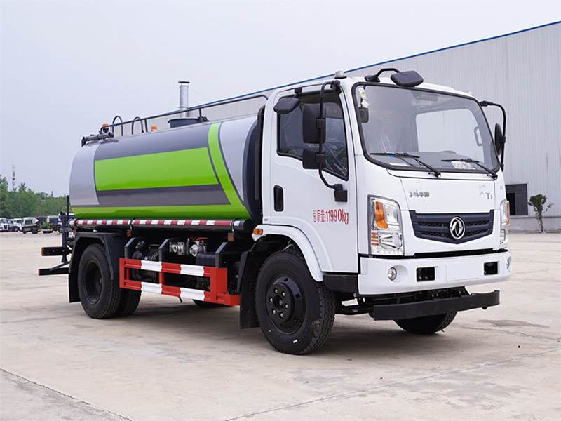 東風華神9噸灑水車
