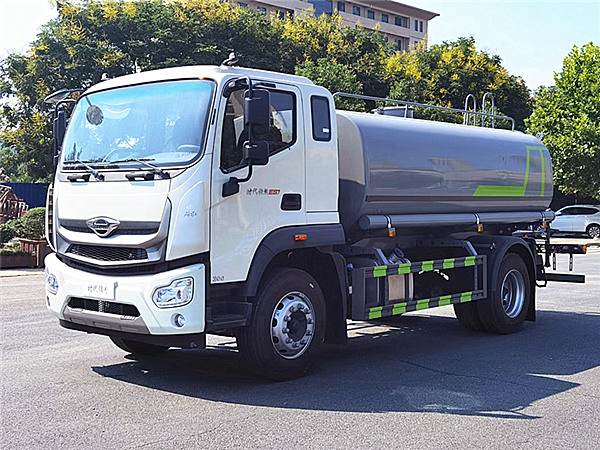 灑水車冬天還灑水嗎？道路環衛灑水車各種功能噴灑視頻